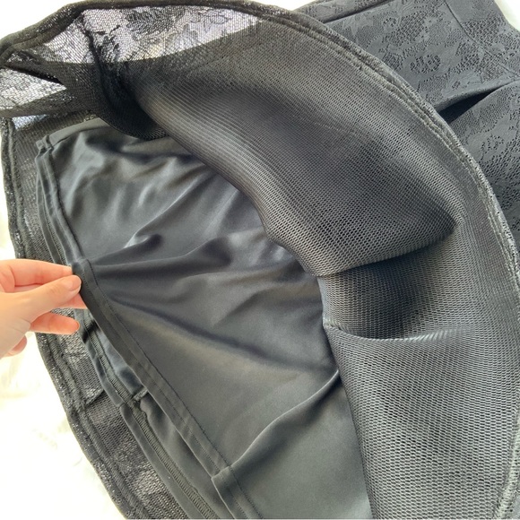 Black Mesh Flower pattern Party High waist Fashion modern Skirt UK brand TFNC - Picture 8 of 16